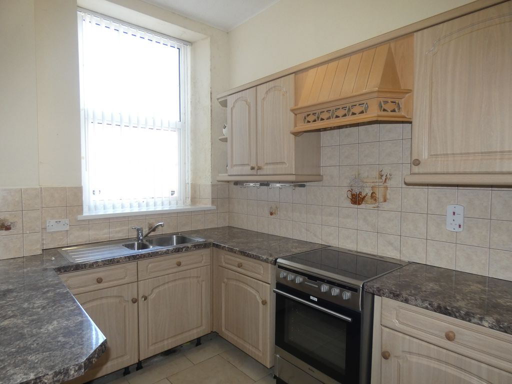 Kitchen- click for photo gallery